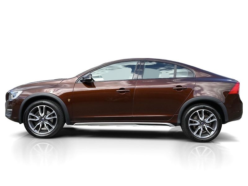 Volvo S60 CrossCountry D4 // POLESTAR - fotka 2 z 30