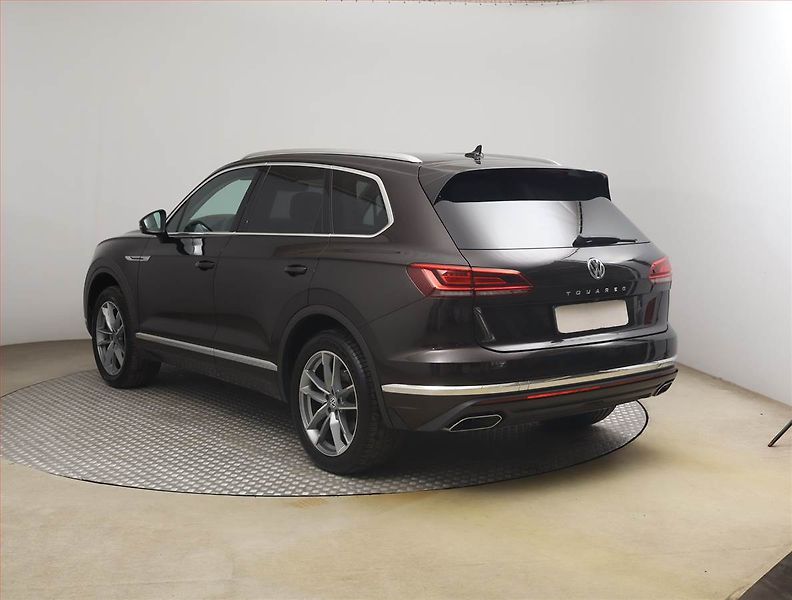 Volkswagen Touareg (2019) 3.0 TDI - fotka 4 z 24