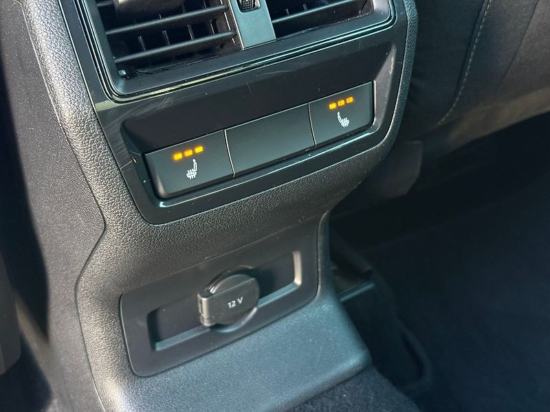 Škoda Karoq 2.0TDI 110kW DSG 4x4 Sportline - fotka 20 z 20