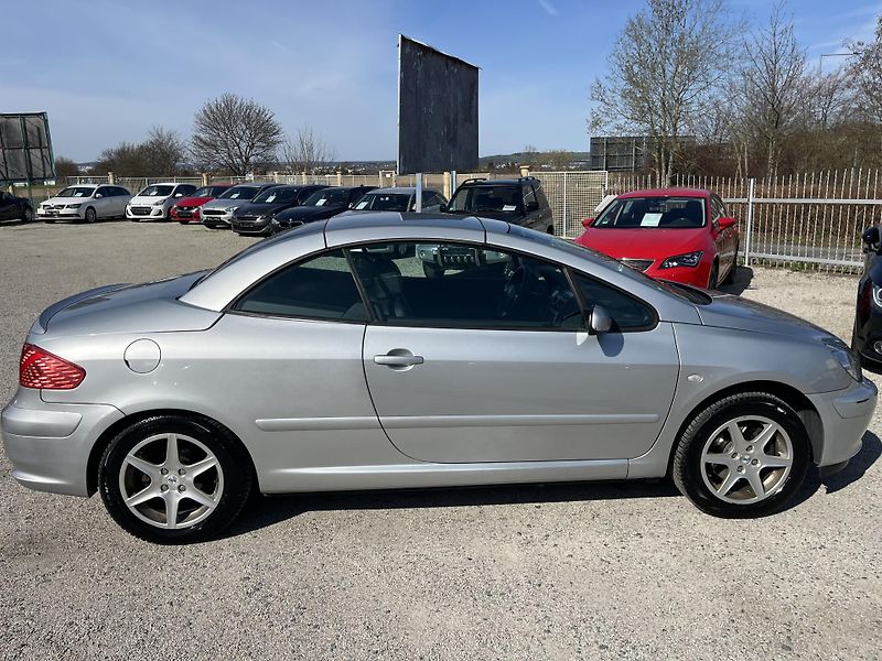 Peugeot 307 (2004) 2.0i 16v 100kw Kabriolet - fotka 16 z 30
