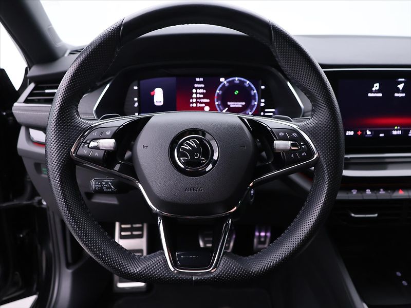Škoda Octavia 2,0 TDI 110kW DSG Sportline DP - fotka 19 z 40