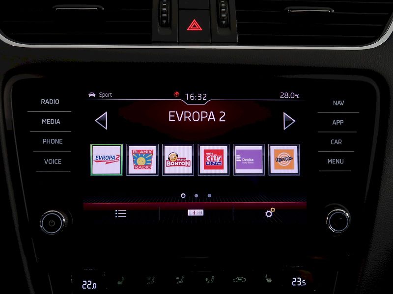 Škoda Octavia (2019) RS CHALLENGE 2.0TDI 135KW DSG - fotka 28 z 46
