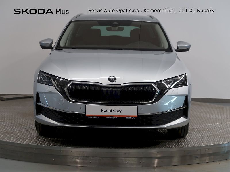 Škoda Octavia (2025) TOP SELECTION 2.0TDI 110KW DSG - fotka 4 z 42