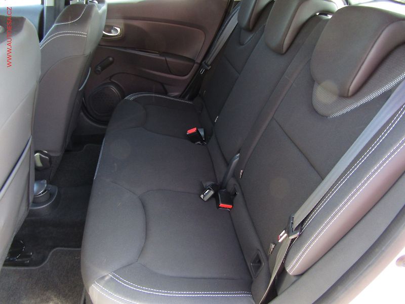Renault Clio (2018) 0.9 TCe, 1.maj,ČR, AC - fotka 10 z 15