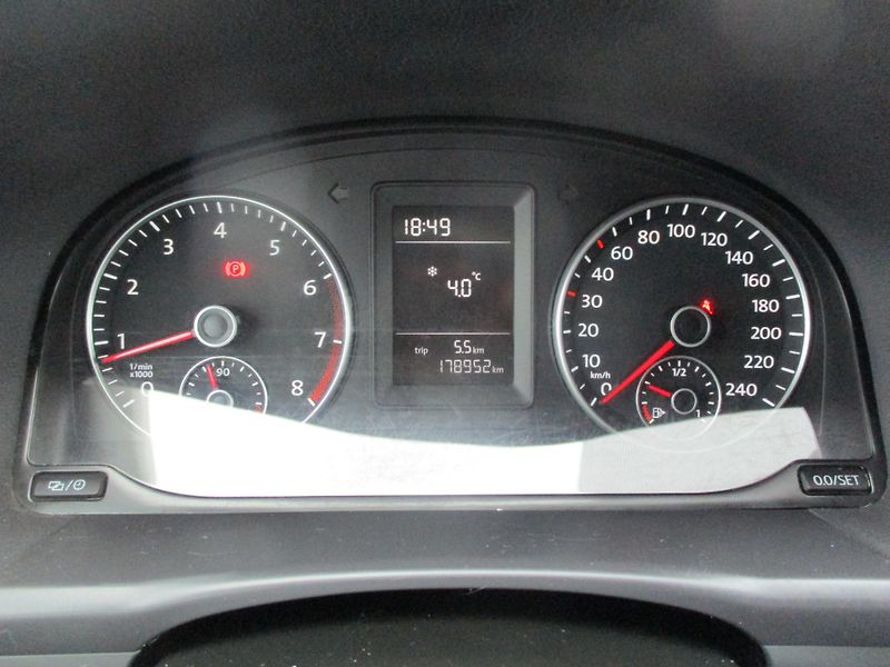 Volkswagen Touran 1.2TSi 77kW TL*L+Z PNEU*VÝHŘEV - fotka 16 z 39
