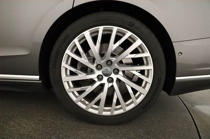 Audi A8 (2019) 55 TFSI - fotka 21 z 21