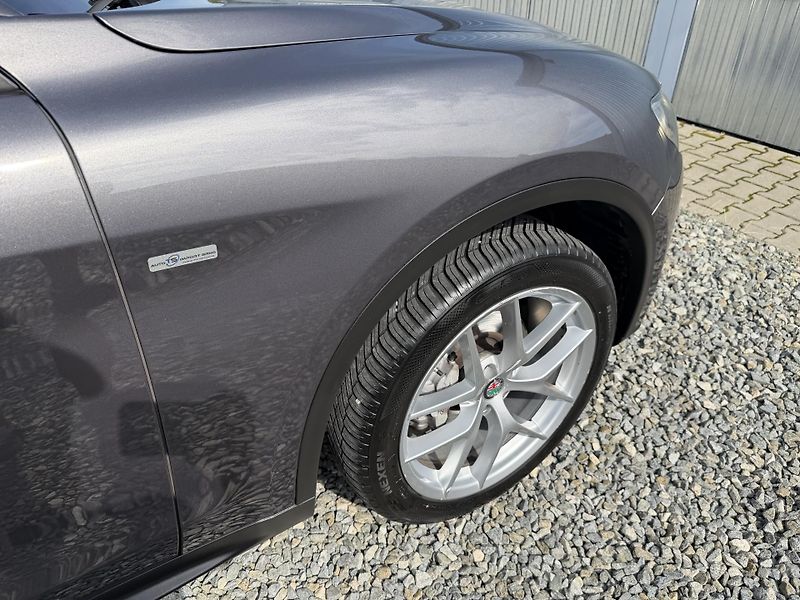Alfa Romeo Stelvio 2.2JTDM Q4 4x4 210PS VELOCE 1A - fotka 65 z 167