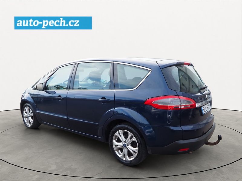 Ford S-MAX (2010) 2.0 TDCI, 120 kW, 7 míst - fotka 2 z 37