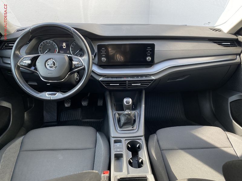 Škoda Octavia (2021) 2.0 TDi, ČR, Active, LED - fotka 8 z 17