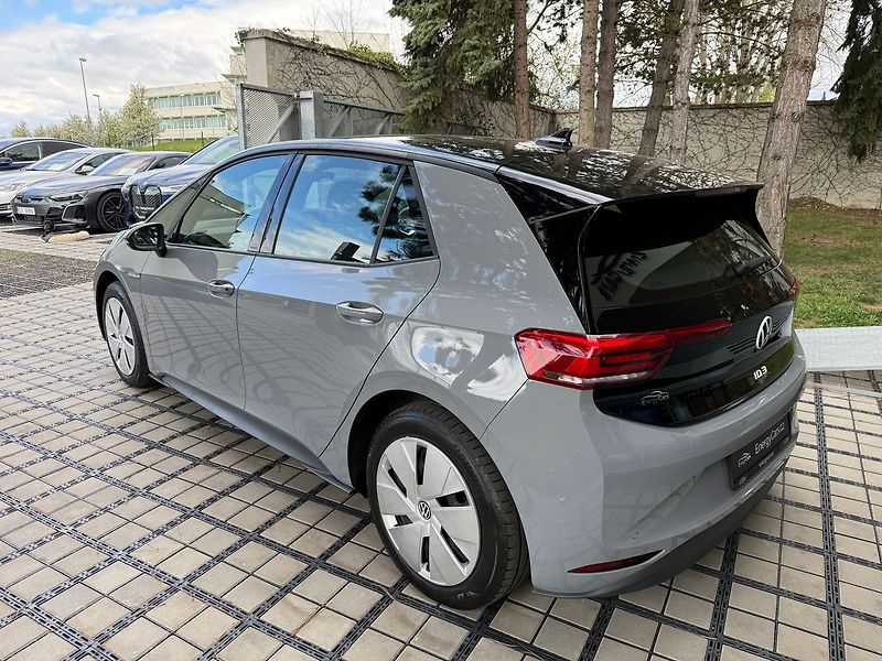 Volkswagen ID.3 PRO Perf.  REZERVACE - fotka 4 z 37