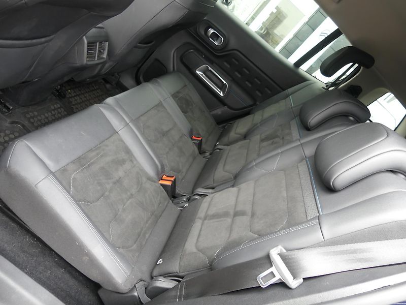 Citroën C5 Aircross (2023) 1,2 PureTech 130 MAN6 SHINE - fotka 10 z 20