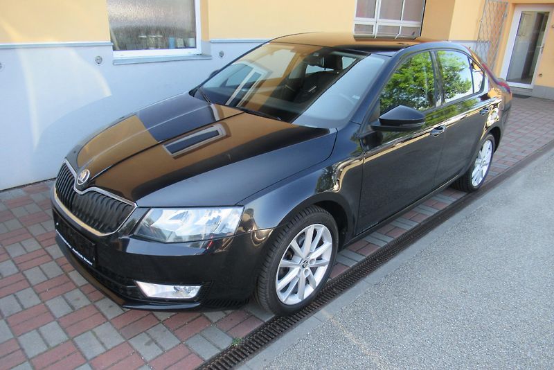 Škoda Octavia 2.0 TDi DSG  AUT. KLIMA NAVI  - fotka 5 z 35