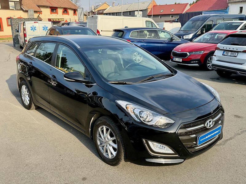 Hyundai i30 (2016) 1.6 CRDI 81 KW - CZ - AUT - fotka 4 z 18