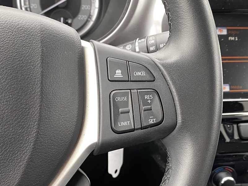 Suzuki Vitara 1.4iJet, Premium, 4x4, DPH - fotka 18 z 31