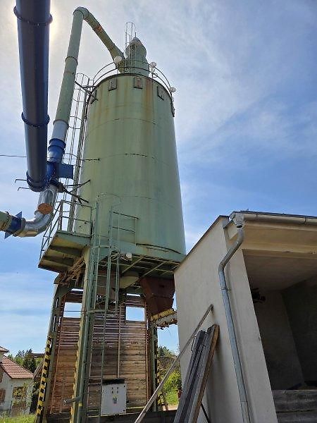 Ostatní (2000) 9m silo ocel 140m3/18t piliny - fotka 2 z 10