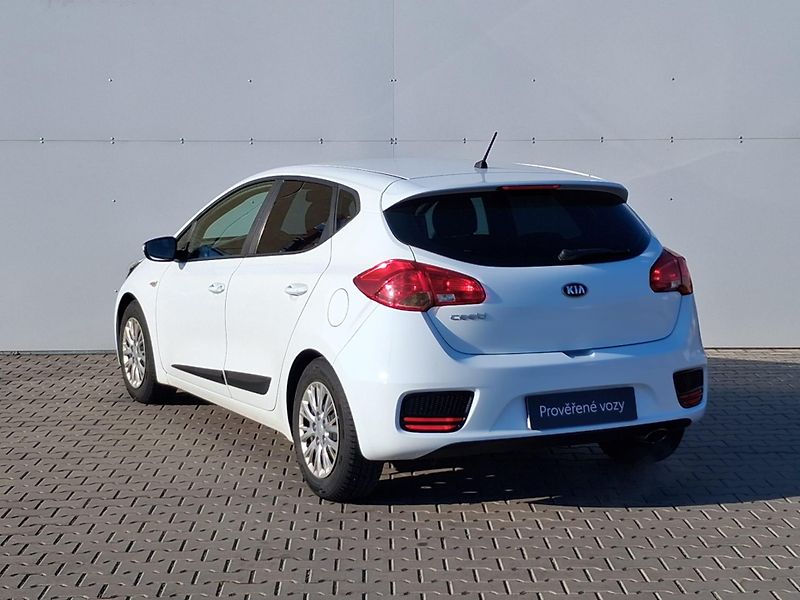 Kia Ceed 1.4 CVVT 73kW Comfort - fotka 7 z 19