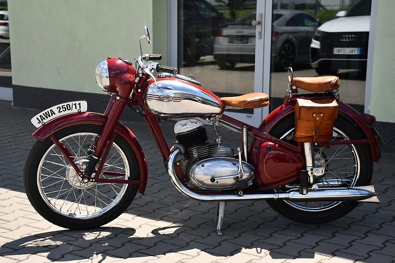Jawa 250/11 Pérák (1948) - fotka 3 z 19