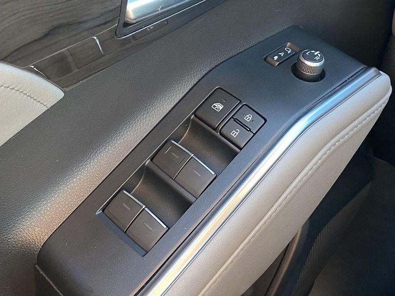 Toyota Highlander 2.5HSD, ČR, PrestigeTech, DPH - fotka 23 z 28