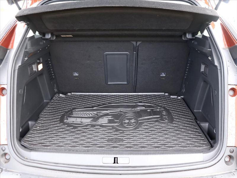 Peugeot 3008 1,5 HDi 96kW Allure CZ - fotka 10 z 31