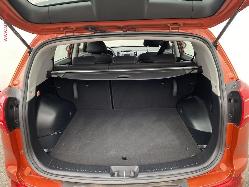 Kia Sportage (2012) 1.6 GDI, ČR, AC, el. výbava - fotka 7 z 13