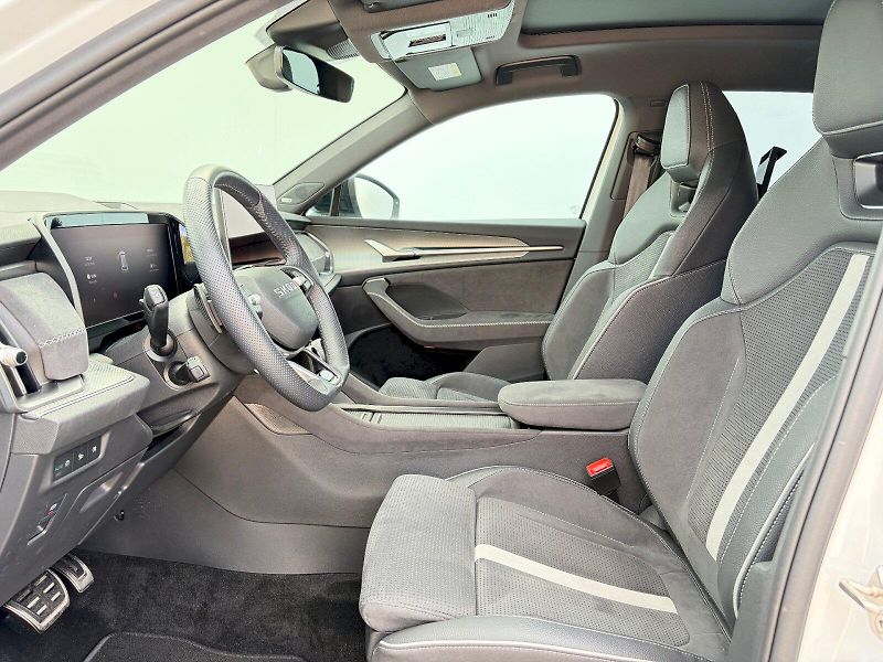 Škoda Kodiaq (2025) DSG 1.5 TSI / iV 150kW / SPORT - fotka 6 z 35