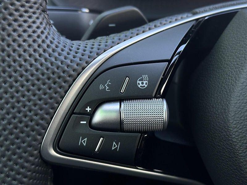 Škoda Kamiq 1.5TSi DSG Monte Carlo 150PS M - fotka 20 z 47