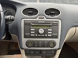 Ford Focus 1.6 Ghia - náhled 9