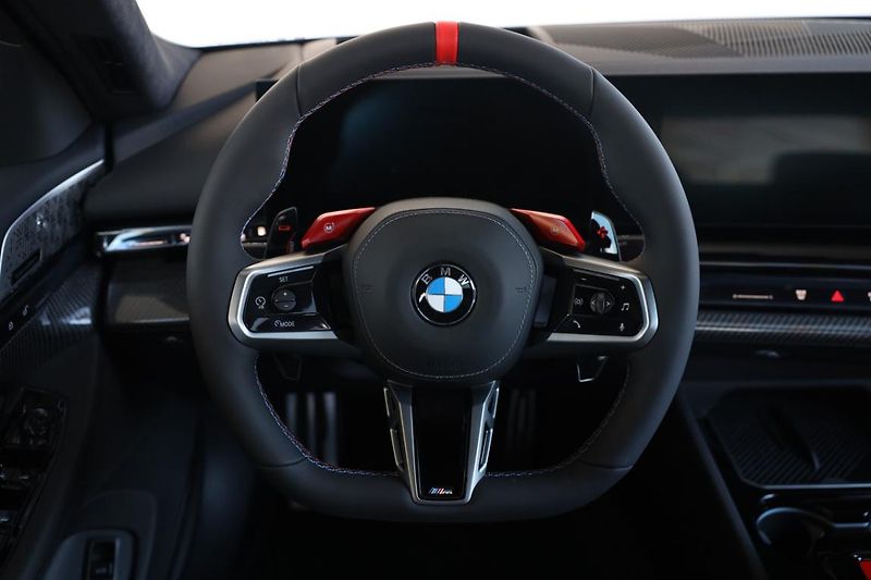 BMW M5 - fotka 10 z 20
