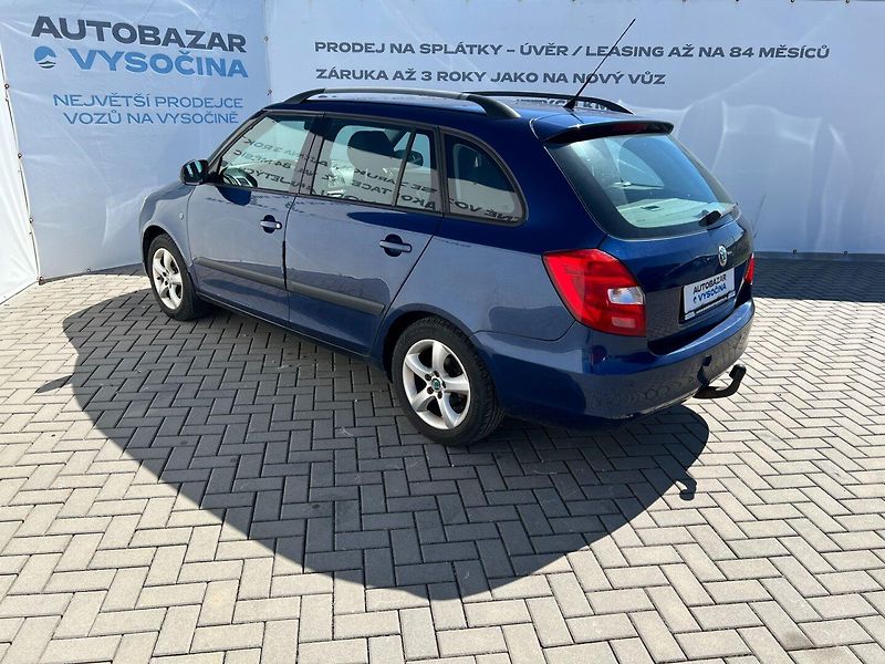 Škoda Fabia (2009) 1.4i 16V 63kW climatronic - fotka 6 z 23