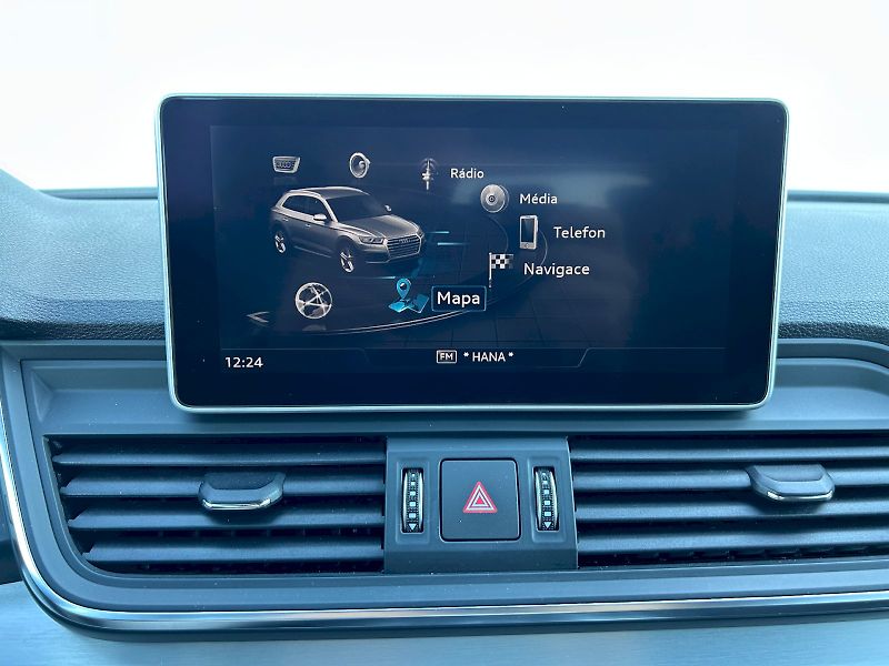 Audi Q5 (2019) 3.0 TDI 210kW Quattro S-LINE - fotka 19 z 35