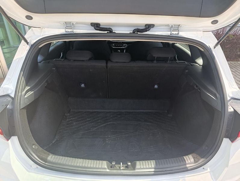 Hyundai i30 (2021) 1.5 80KW ČR 1.majitel - fotka 9 z 15