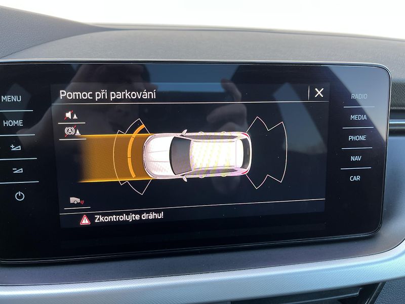 Škoda Kamiq (2022) 1.5TSI 110KW ACTIVE LED TAŽNÉ - fotka 36 z 47
