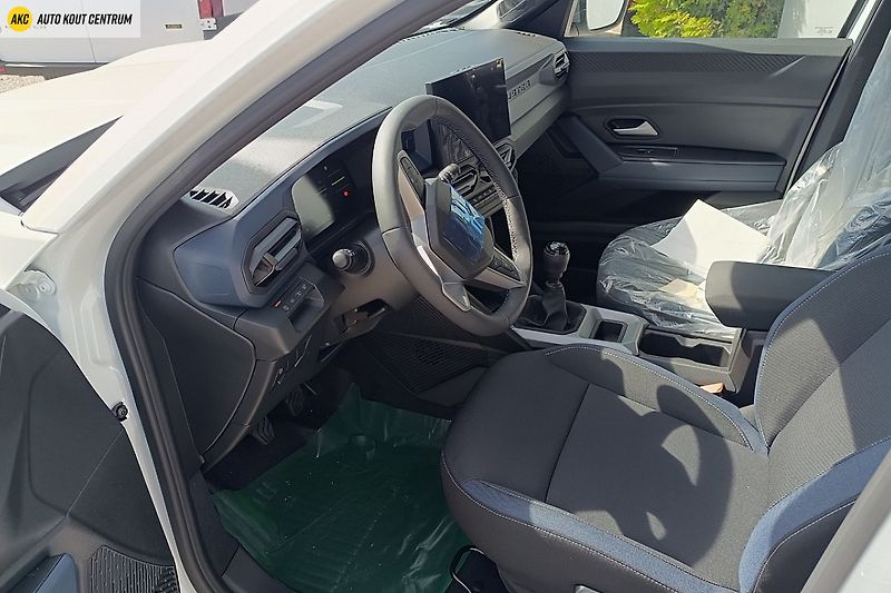 Dacia Duster (2026) Journey  Mild Hybrid TCe 140 - fotka 5 z 12