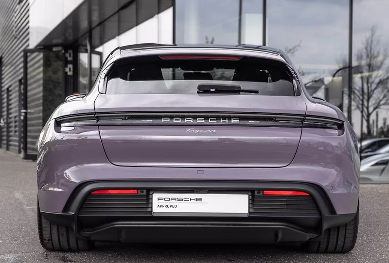 Porsche Taycan Sport Turismo ACC 360 BOSE Mat - fotka 5 z 20