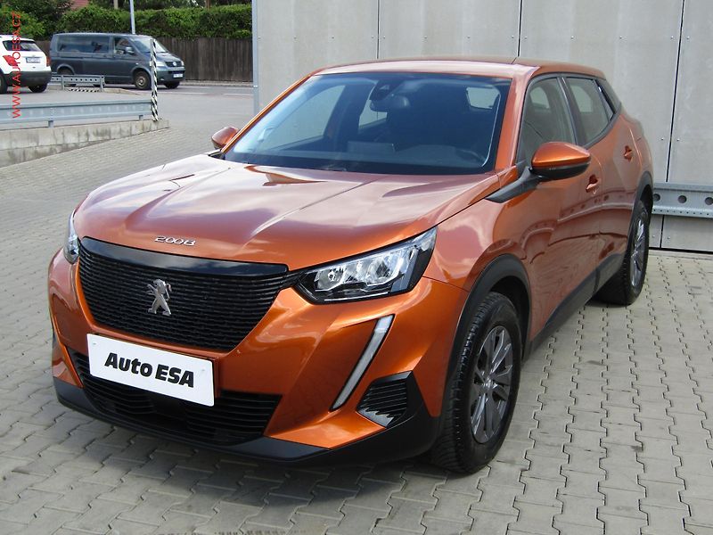 Peugeot 2008 (2021) 1.2 PT, ČR, Active - fotka 3 z 19