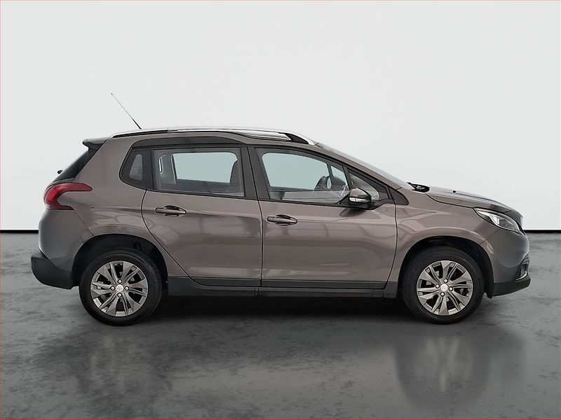 Peugeot 2008 (2018) 1.2 PureTech, Serv.kniha - fotka 6 z 17