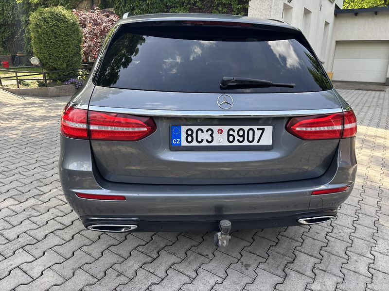 Mercedes-Benz Třídy E (2018) E400 D - fotka 11 z 32