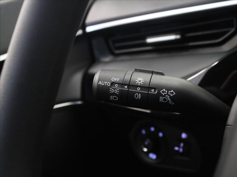 MG MG3 1.5 HYBRID+ Emotion 12tkm.ČR - fotka 19 z 22