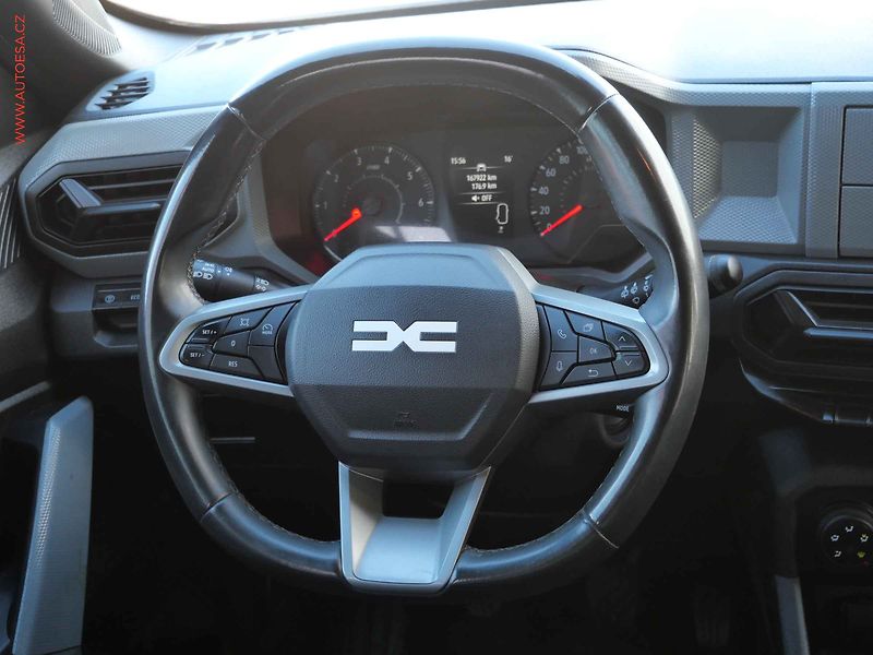 Dacia Duster (2025) 1.0TCe, 2.maj,ČR, LED, AC - fotka 13 z 17