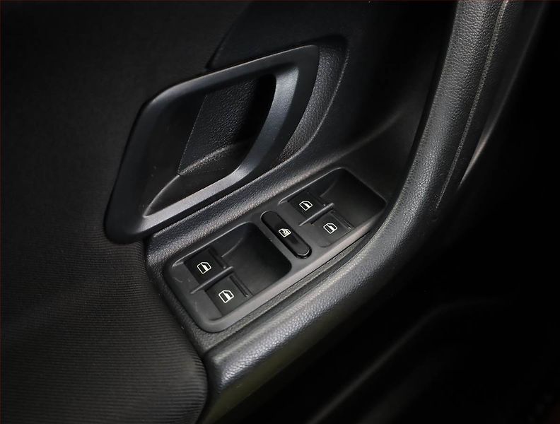 Škoda Fabia (2014) Elegance 1.6 TDI, po STK - fotka 14 z 17
