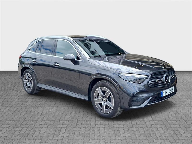 Mercedes-Benz GLC 300d 4MATIC AMG Line - fotka 7 z 22
