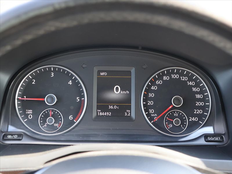 Volkswagen Caddy 2,0 TDI 75kW DSG Maxi Navi - fotka 17 z 31