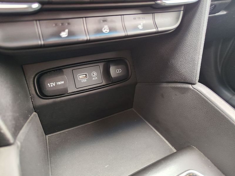 Hyundai Santa Fe 2.0 CRDI/110kW Smart Success - fotka 24 z 34