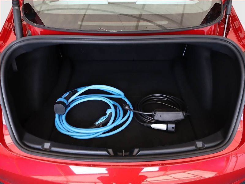 Tesla Model 3 (2022) Performance 79kWh, SoH 96% - fotka 23 z 23