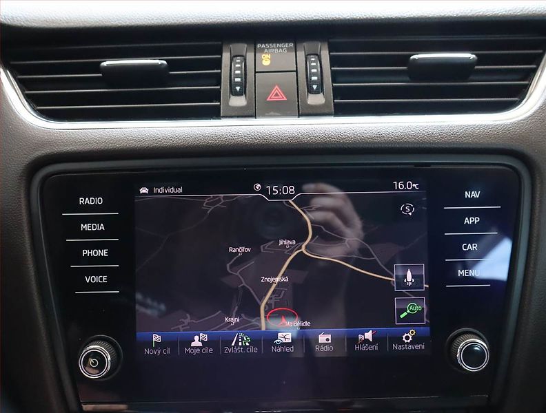 Škoda Octavia (2017) Laurin&Klement 1.8 TSI, 4X4 - fotka 17 z 24