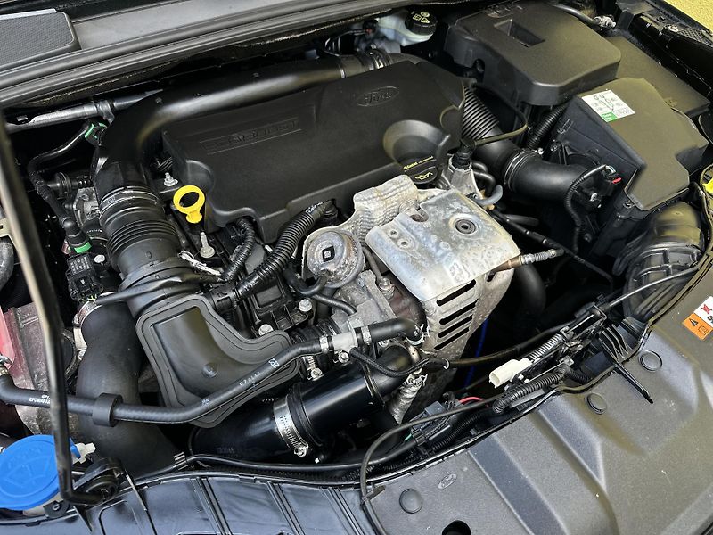 Ford Focus (2013) KOMBI 1.0/92kW * 2.Maj.  - fotka 32 z 34