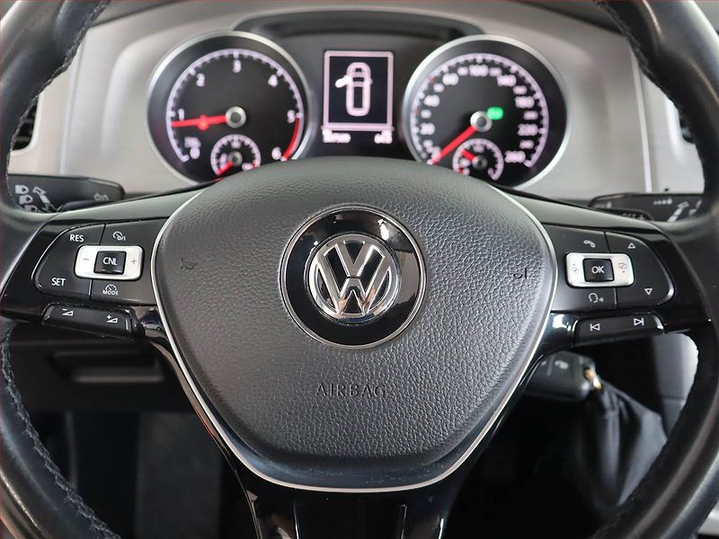 Volkswagen Golf (2016) 1.6 TDI, Automat, Serv.kniha - fotka 17 z 24