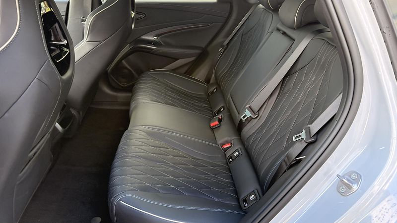 BYD Seal (2026) Excellence AWD - fotka 8 z 11