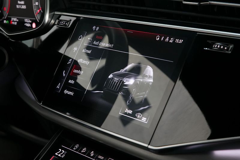 Audi Q7 3.0TDI 210kW S-Line 7míst Weba - fotka 30 z 42
