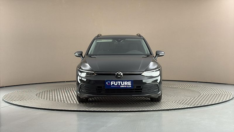 Volkswagen Golf 1.5 TSI Life Variant - fotka 3 z 26